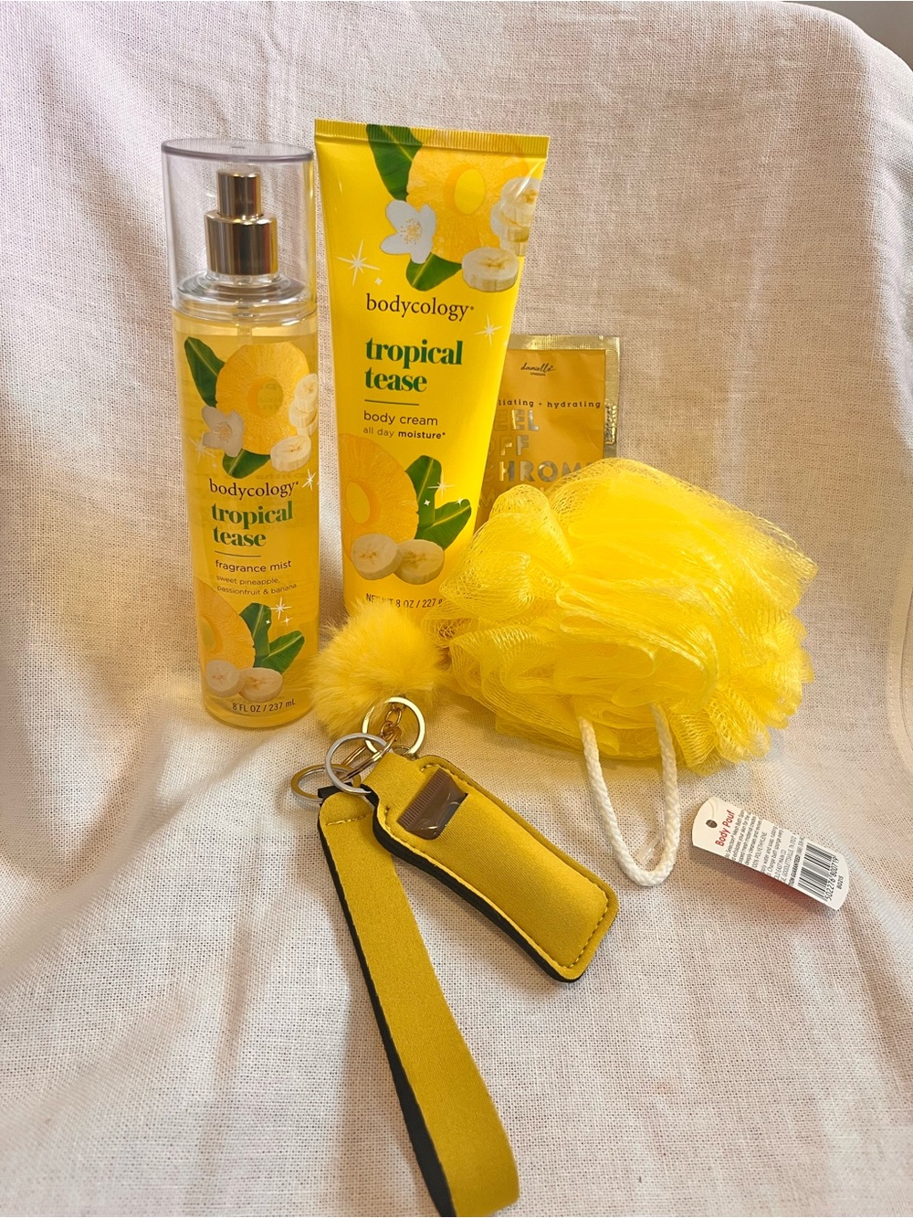 Bodycology Tropical Tease Fragrance Mist & Body Cream Bundle - Yellow